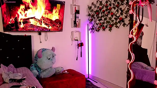 Snapshot of Alaia_Asuka chatting on September 27, 12:51 am Alaia Asuka online show from September 27, 12:51 am