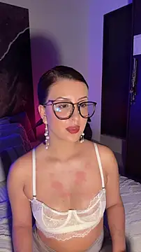 EmaSaenz online show from December 22, 9:07 pm