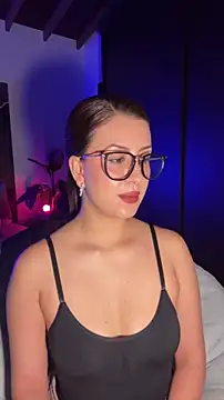 EmaSaenz online show from January 6, 10:02 pm