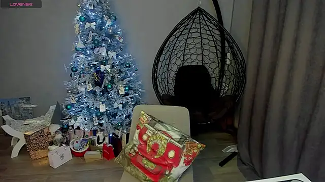 lily williamss online show from January 9, 12:15 am