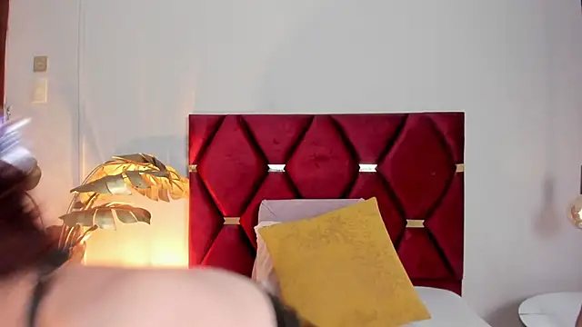 Emilywatsonn online show from September 25, 1:04 am