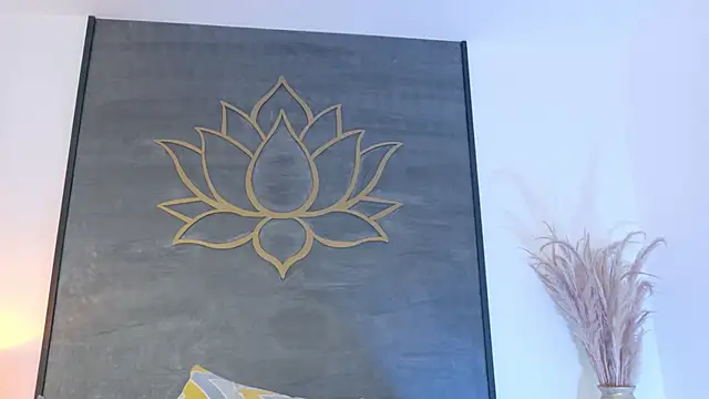 Snapshot of PamelaParrish chatting on October 25, 1:08 pm PamelaParrish online show from October 25, 1:08 pm