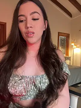 Amelia Rouse online show from February 17, 8:19 pm