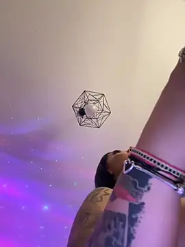 Snapshot of babyyboomm chatting on October 27, 1:12 am babyyboomm online show from October 27, 1:12 am