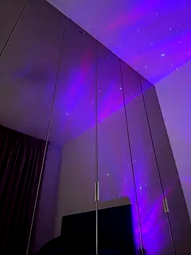 Snapshot of babyyboomm chatting on October 3, 11:32 pm babyyboomm online show from October 3, 11:32 pm