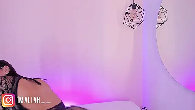 Snapshot of Dasha-b chatting on October 9, 9:19 pm Dasha-b online show from October 9, 9:19 pm