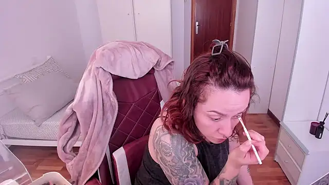 Snapshot of Domina_Deivis chatting on October 7, 7:57 am Domina Deivis online show from October 7, 7:57 am