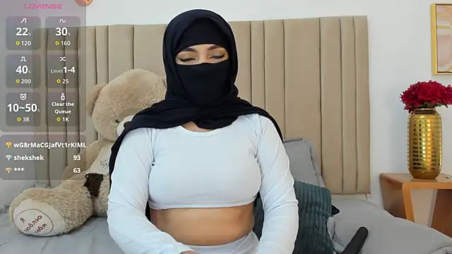 Snapshot of izadii chatting on September 19, 7:57 pm izadii online show from September 19, 7:57 pm