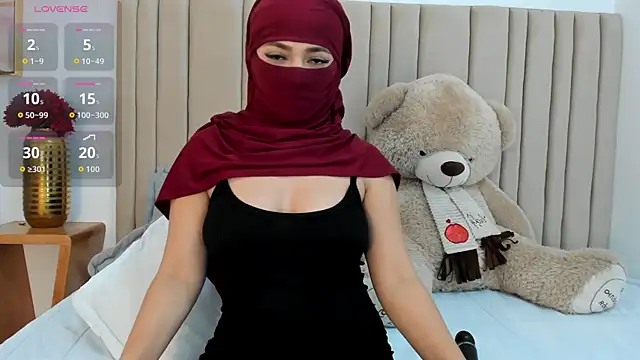 Snapshot of izadii chatting on October 27, 6:57 pm izadii online show from October 27, 6:57 pm