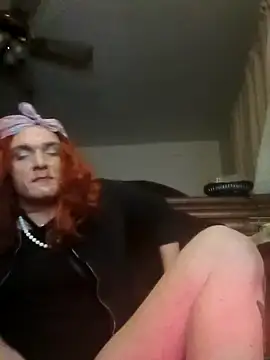 Dee-Lux Fux online show from October 17, 9:12 am