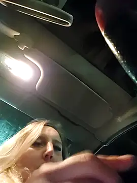 Snapshot of BecciDeluxe chatting on September 23, 7:56 pm BecciDeluxe online show from September 23, 7:56 pm