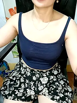 Blythe 69 online show from November 3, 2:26 am