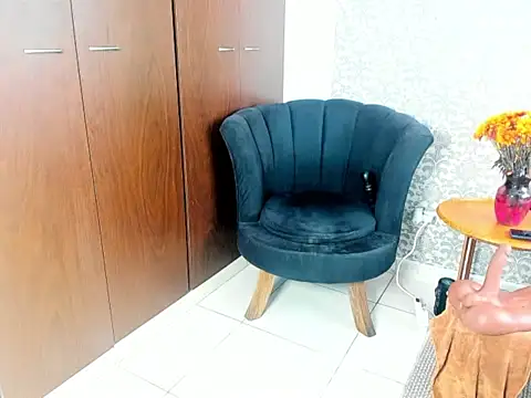 mabelsaravia online show from February 26, 7:24 pm