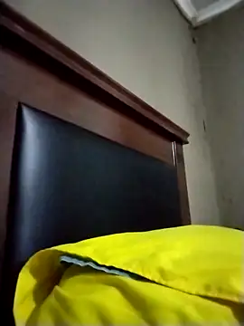 Snapshot of MATUREBUSSTY chatting on September 26, 1:47 am MATUREBUSSTY online show from September 26, 1:47 am