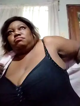 Snapshot of MATUREBUSSTY chatting on October 30, 2:47 am MATUREBUSSTY online show from October 30, 2:47 am