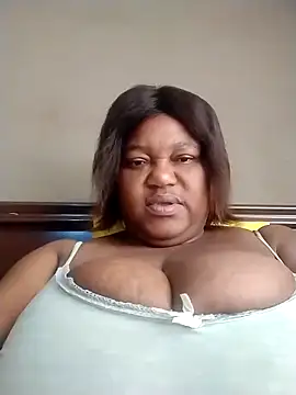 Snapshot of MATUREBUSSTY chatting on October 2, 5:01 am MATUREBUSSTY online show from October 2, 5:01 am