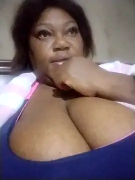 MATUREBUSSTY online show from June 11, 3:47 am