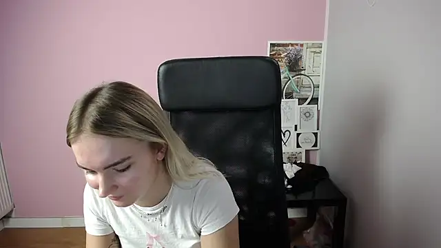 viktoria lovely online show from September 22, 7:51 am