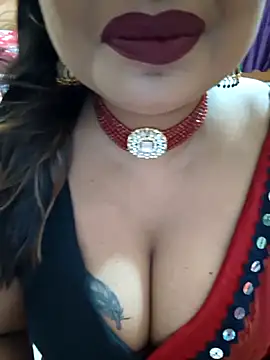 Snapshot of YR-SHIVANI chatting on October 10, 5:56 am YR-SHIVANI online show from October 10, 5:56 am