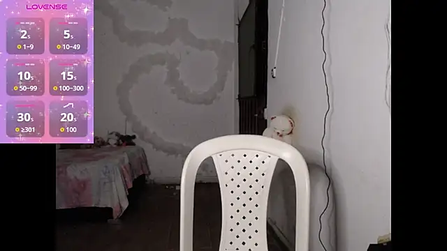 foxysweet09 online show from October 10, 5:34 am