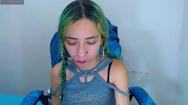 Snapshot of Erika_Stevens chatting on October 12, 3:58 pm Erika Stevens online show from October 12, 3:58 pm