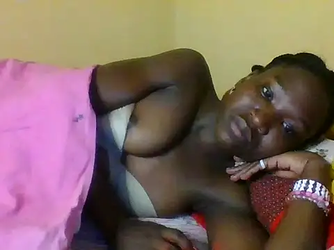 Snapshot of just_nala chatting on October 28, 8:35 pm just nala online show from October 28, 8:35 pm