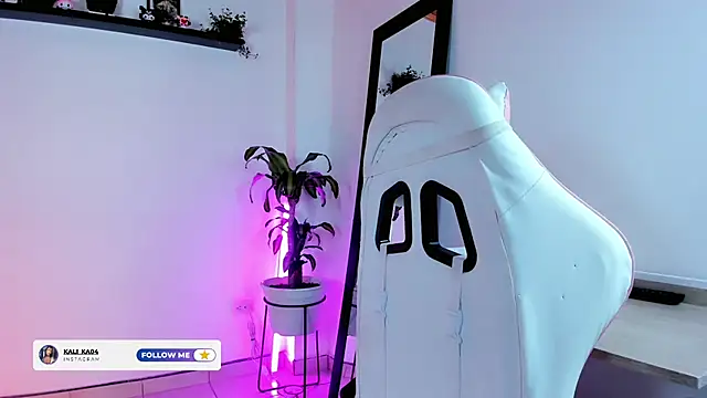 Snapshot of kali_ka_ chatting on October 27, 6:03 pm kali ka  online show from October 27, 6:03 pm