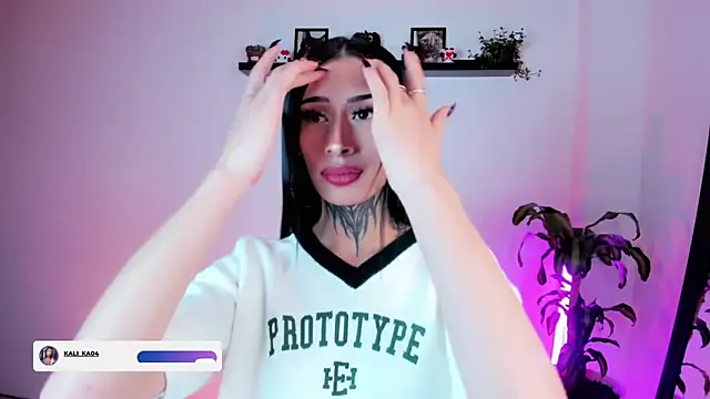 Snapshot of kali_ka_ chatting on October 23, 9:21 pm kali ka  online show from October 23, 9:21 pm