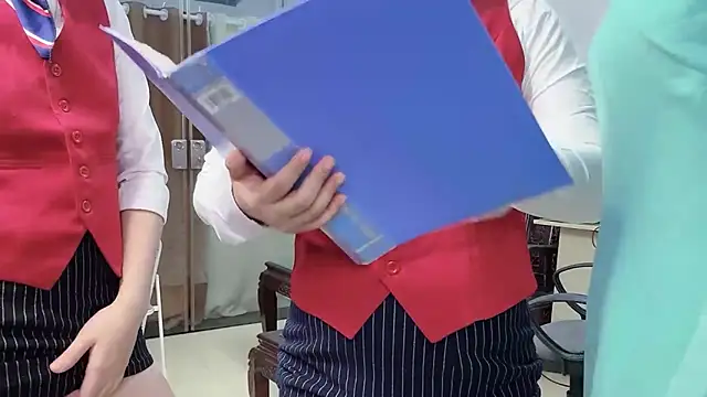 Mono-Stewardesss online show from April 28, 7:01 am