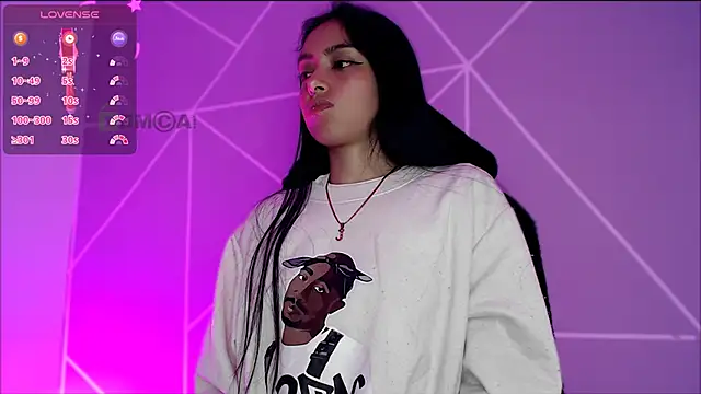 lilylouisee online show from October 11, 3:33 am