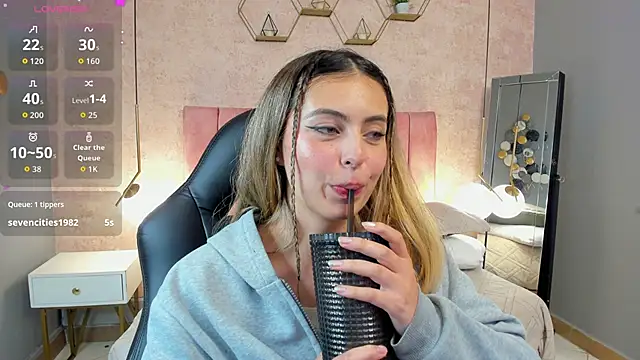 magic fernanda online show from October 30, 9:49 pm