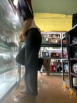 Snapshot of Rosa_998 chatting on October 3, 1:22 am Rosa 998 online show from October 3, 1:22 am