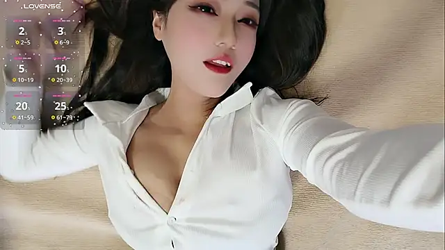 Snapshot of Ti_amo_UU chatting on October 25, 5:26 am Ti amo UU online show from October 25, 5:26 am