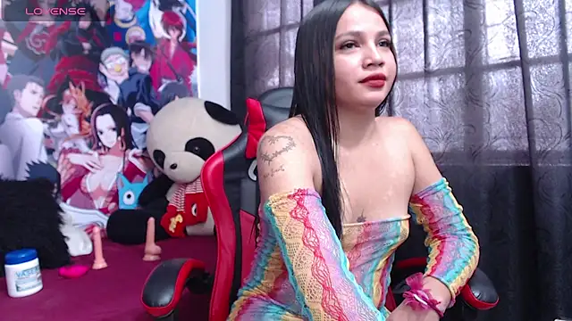 Snapshot of luna_hoott chatting on October 16, 1:58 pm luna hoott online show from October 16, 1:58 pm