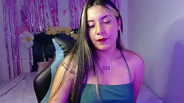 Snapshot of Lia_14_ chatting on September 13, 11:13 pm Lia 14 online show from September 13, 11:13 pm