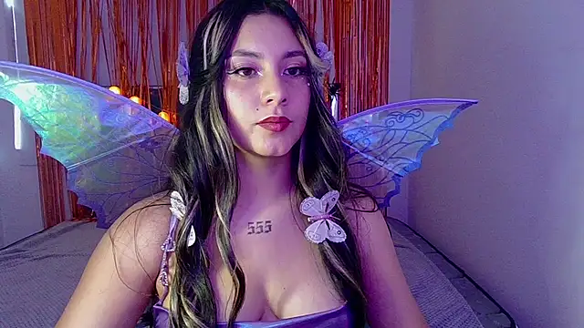 Snapshot of Lia_14_ chatting on October 31, 9:08 pm Lia 14 online show from October 31, 9:08 pm