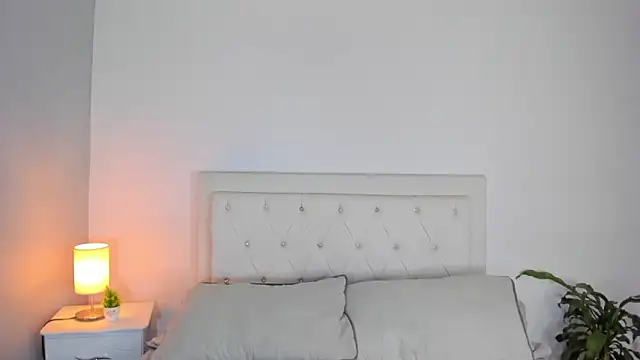 Snapshot of MELISSA_ALVAREZ chatting on October 11, 9:25 am MELISSA ALVAREZ online show from October 11, 9:25 am