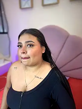 Snapshot of Emily_cooper20 chatting on September 22, 11:47 pm Emily cooper20 online show from September 22, 11:47 pm