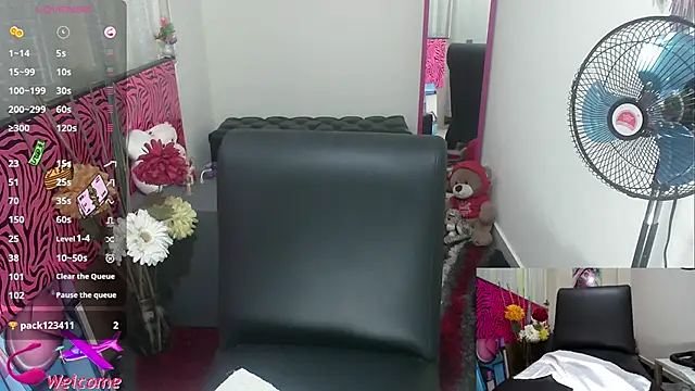 Snapshot of ViickySexy chatting on September 30, 7:41 pm ViickySexy online show from September 30, 7:41 pm