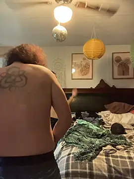 Makethatpussypurr online show from June 29, 1:23 am