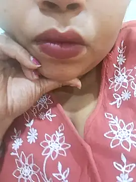 Ravina patil1 online show from November 9, 7:43 pm