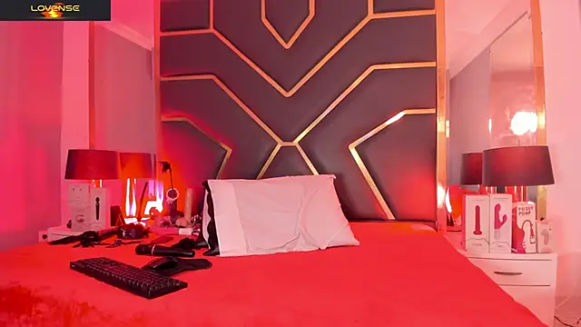 Snapshot of Scarlettt_Ass chatting on September 24, 12:26 pm Scarlettt Ass online show from September 24, 12:26 pm