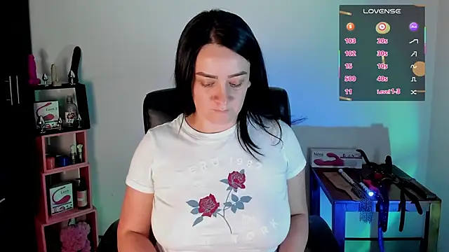Snapshot of sara_goodgirl13 chatting on September 8, 9:47 pm sara goodgirl13 online show from September 8, 9:47 pm