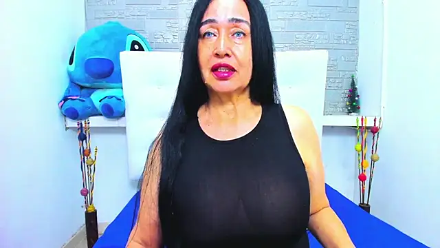 HorniestMilf online show from December 3, 11:18 pm