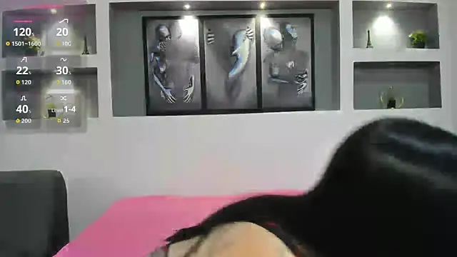 Girls hot 2 online show from November 10, 11:00 pm