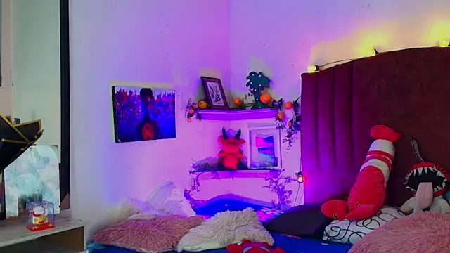 alisson zafiro  online show from November 12, 3:26 am