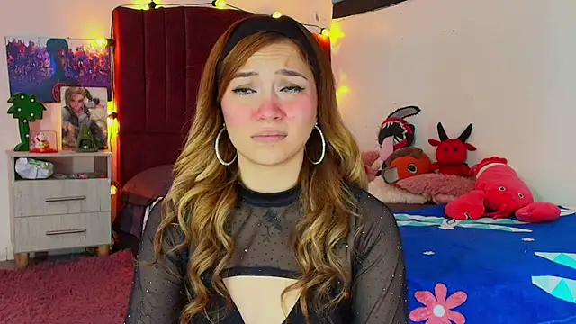 alisson zafiro  online show from October 15, 3:20 am