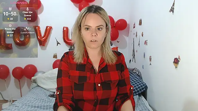 hotmilf4uxxx online show from March 26, 11:12 am