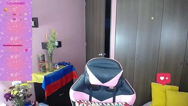 paolagomez  online show from October 2, 9:20 pm