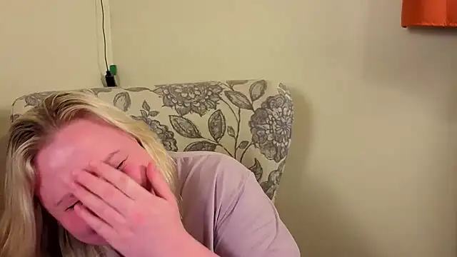 PhatAssBlond online show from June 24, 12:53 am
